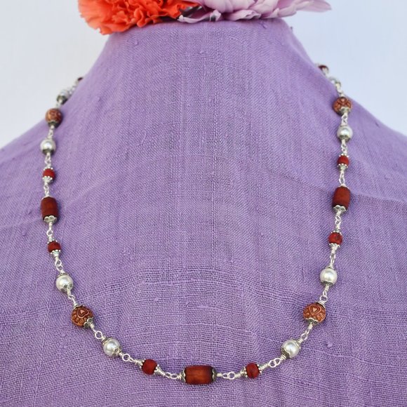 25" red Tulasi with red heart beads and pearls (Gemstone for the Moon) 50.00 - Picture 1 of 7